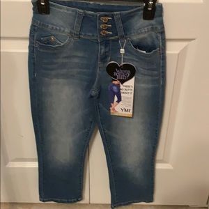 Capri Jeans